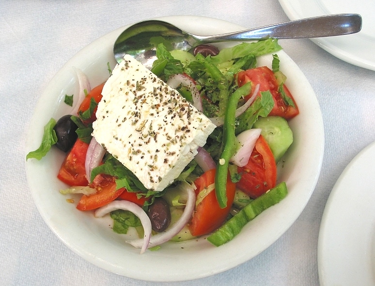 Kuchnia grecka: 16 najpopularniejszych greckich potraw i zbi贸r cech da艅 z Grecj