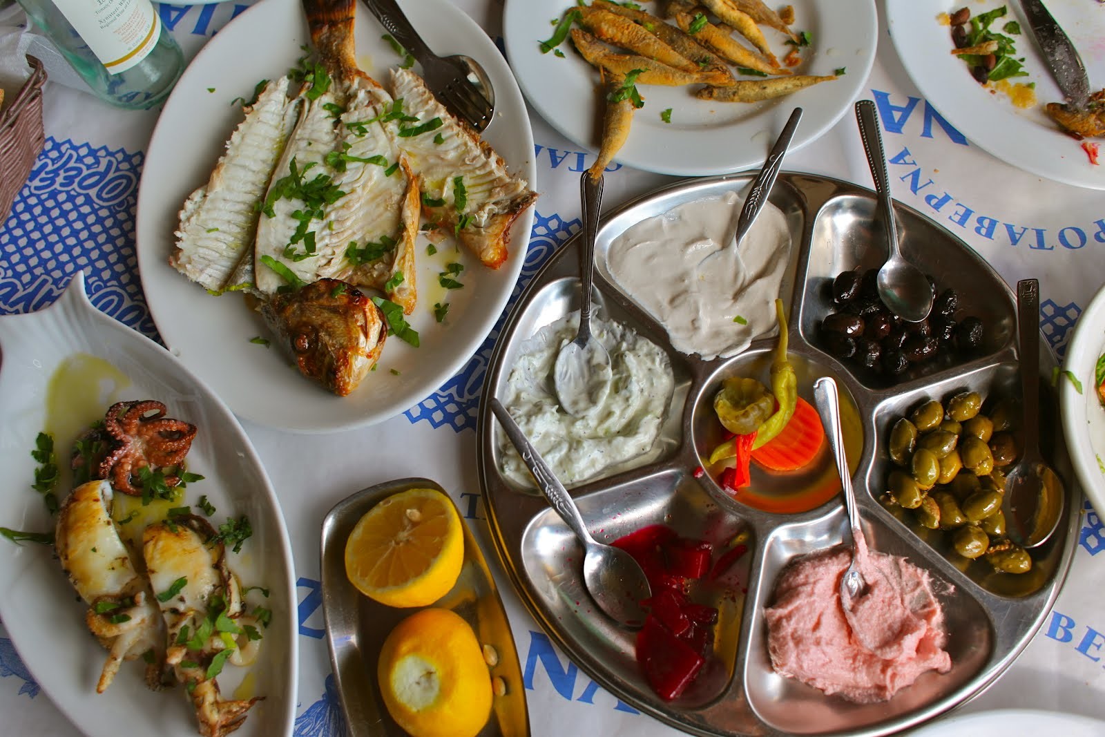 kuchnia cypryjska Kuchnia cypryjska: co spróbować na Cyprze? Najlepsze dania narodowe kuchni cypryjskiej 1 - Twój Głos 📌 e-TG.pl