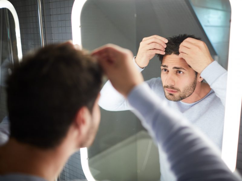 Naturalne sposoby na wypadanie włosów - sprawdź jak temu zaradzić? 1 - Twój Głos 📌 e-TG.pl